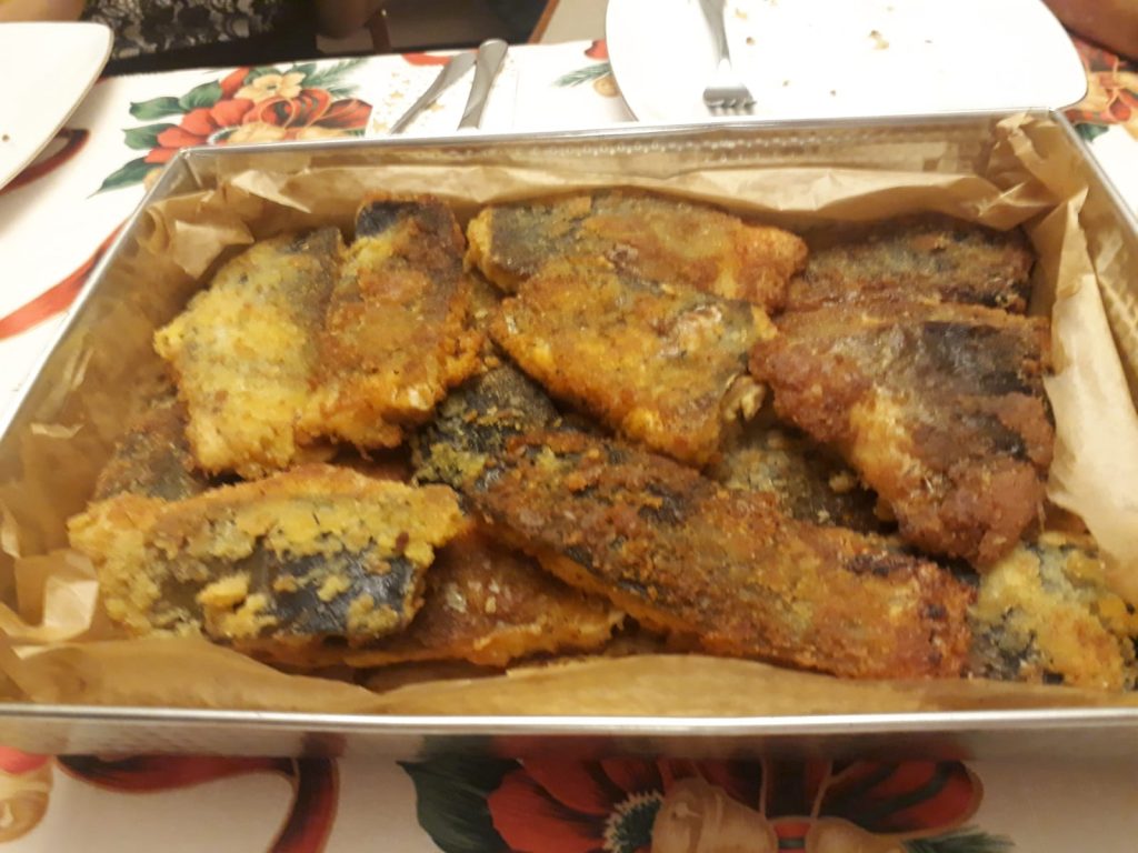 Típico plato que se sirve en Polonia en nochebuena es col con guisantes