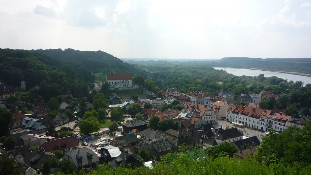 Vista panorámica de uno de los pueblos mas bonitos de Polonia llamado Kazimierz Dolny