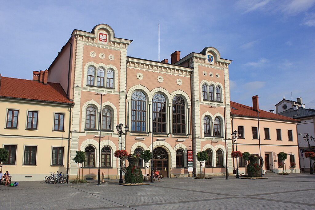 edificio del ayuntamiento en zywiec